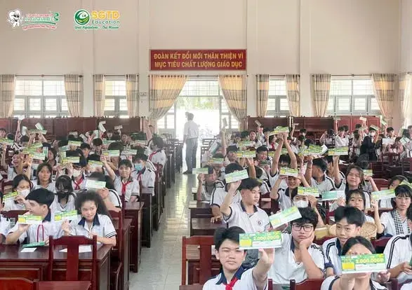 Buổi Chia Sẻ Thông Tin Du Học và Chăm Sóc Răng Miệng đến Các "Búp Măng Ngon" tại Trường THCS Tiệm Tôm (ảnh 3/39)
