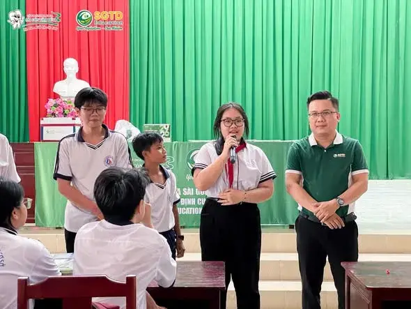 Buổi Chia Sẻ Thông Tin Du Học và Chăm Sóc Răng Miệng đến Các "Búp Măng Ngon" tại Trường THCS Tiệm Tôm (ảnh 5/39)