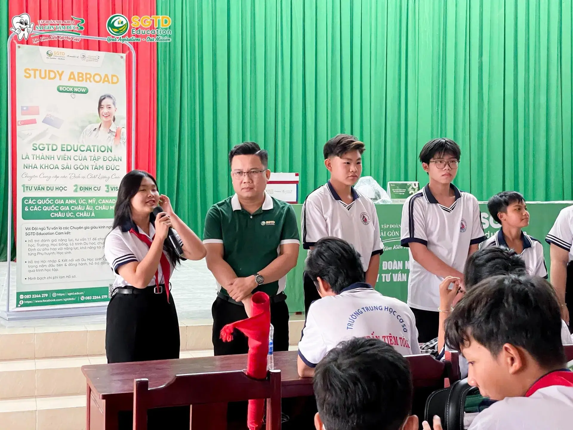 Buổi Chia Sẻ Thông Tin Du Học và Chăm Sóc Răng Miệng đến Các "Búp Măng Ngon" tại Trường THCS Tiệm Tôm (ảnh 6/39)