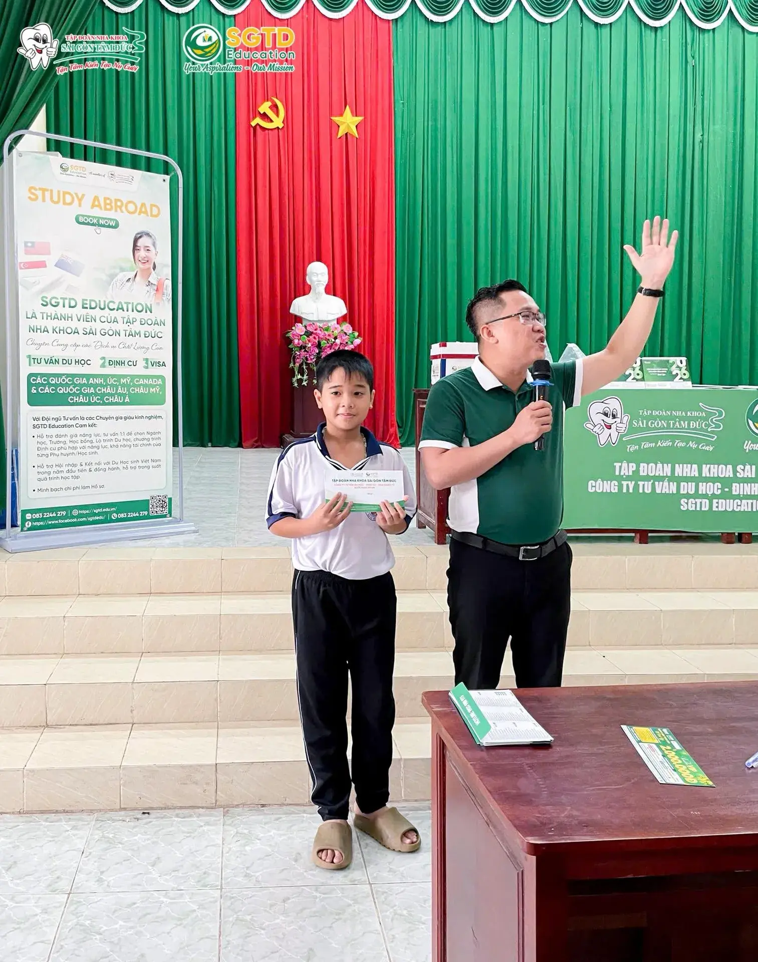 Buổi Chia Sẻ Thông Tin Du Học và Chăm Sóc Răng Miệng đến Các "Búp Măng Ngon" tại Trường THCS Tiệm Tôm (ảnh 35/39)