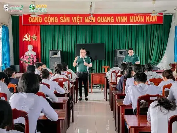 Buổi Tư Vấn Chuyên Sâu Lần 02 - SGTD Education Đồng Hành cùng Học Sinh Trường THPT Phan Liêm trong Những Bước Đầu Định Hướng Tương Lai (ảnh 4/15)