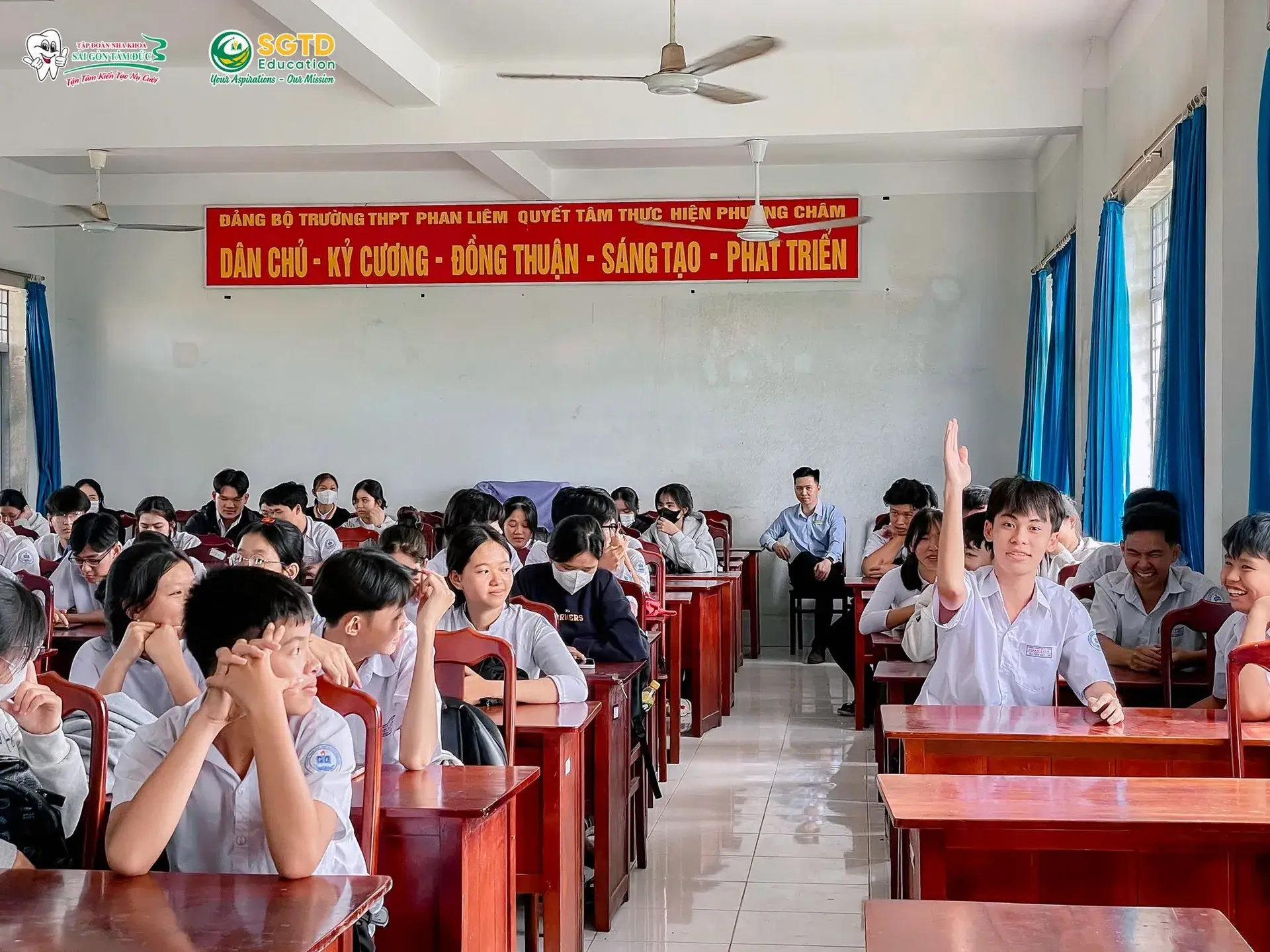 Buổi Tư Vấn Chuyên Sâu Lần 02 - SGTD Education Đồng Hành cùng Học Sinh Trường THPT Phan Liêm trong Những Bước Đầu Định Hướng Tương Lai (ảnh 7/15)
