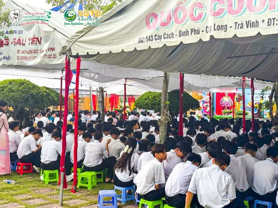 Chúc Mừng Lễ Kỷ Niệm Ngày Nhà Giáo Việt Nam 20/11 tại THPT Chuyên Nguyễn Thiện Thành & THPT Nguyễn Đình Chiểu (ảnh 14/17)