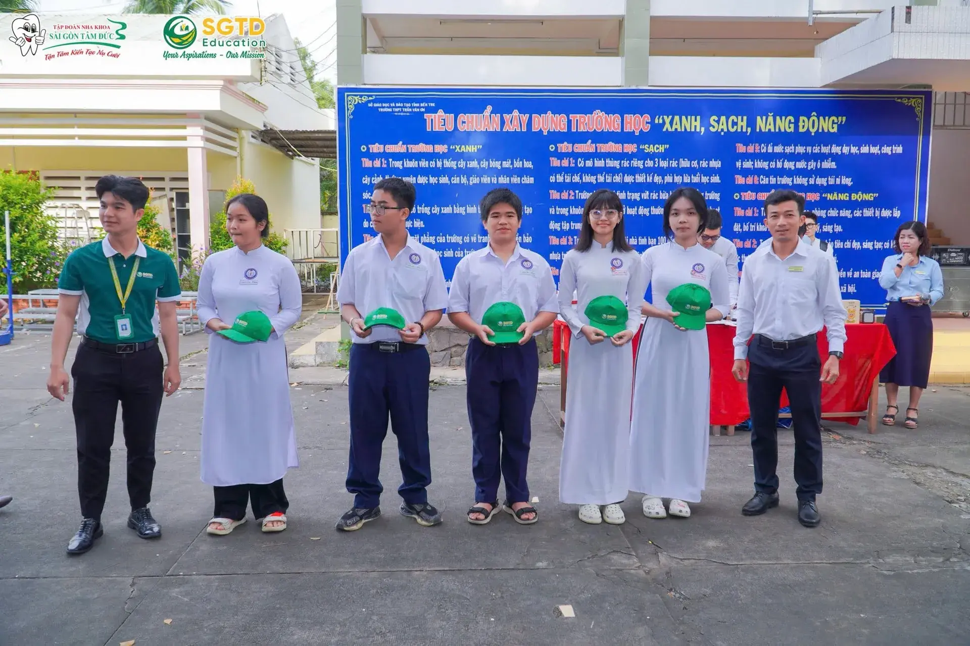 Định Hướng Tương Lai - Tư Vấn Hướng Nghiệp cùng SGTD Education tại Trường THPT Trần Văn Ơn (ảnh 13/30)