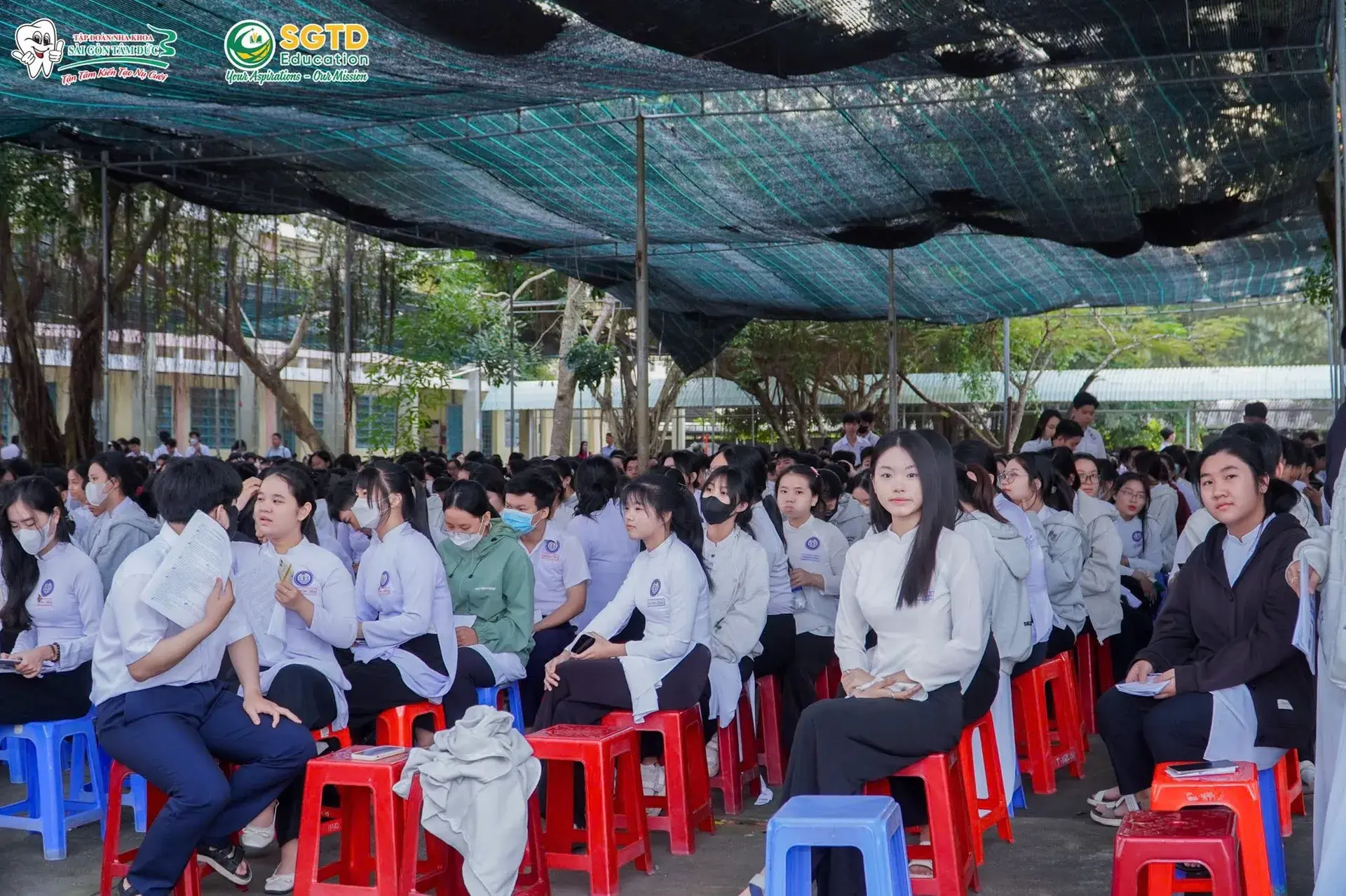 Định Hướng Tương Lai - Tư Vấn Hướng Nghiệp cùng SGTD Education tại Trường THPT Trần Văn Ơn (ảnh 16/30)