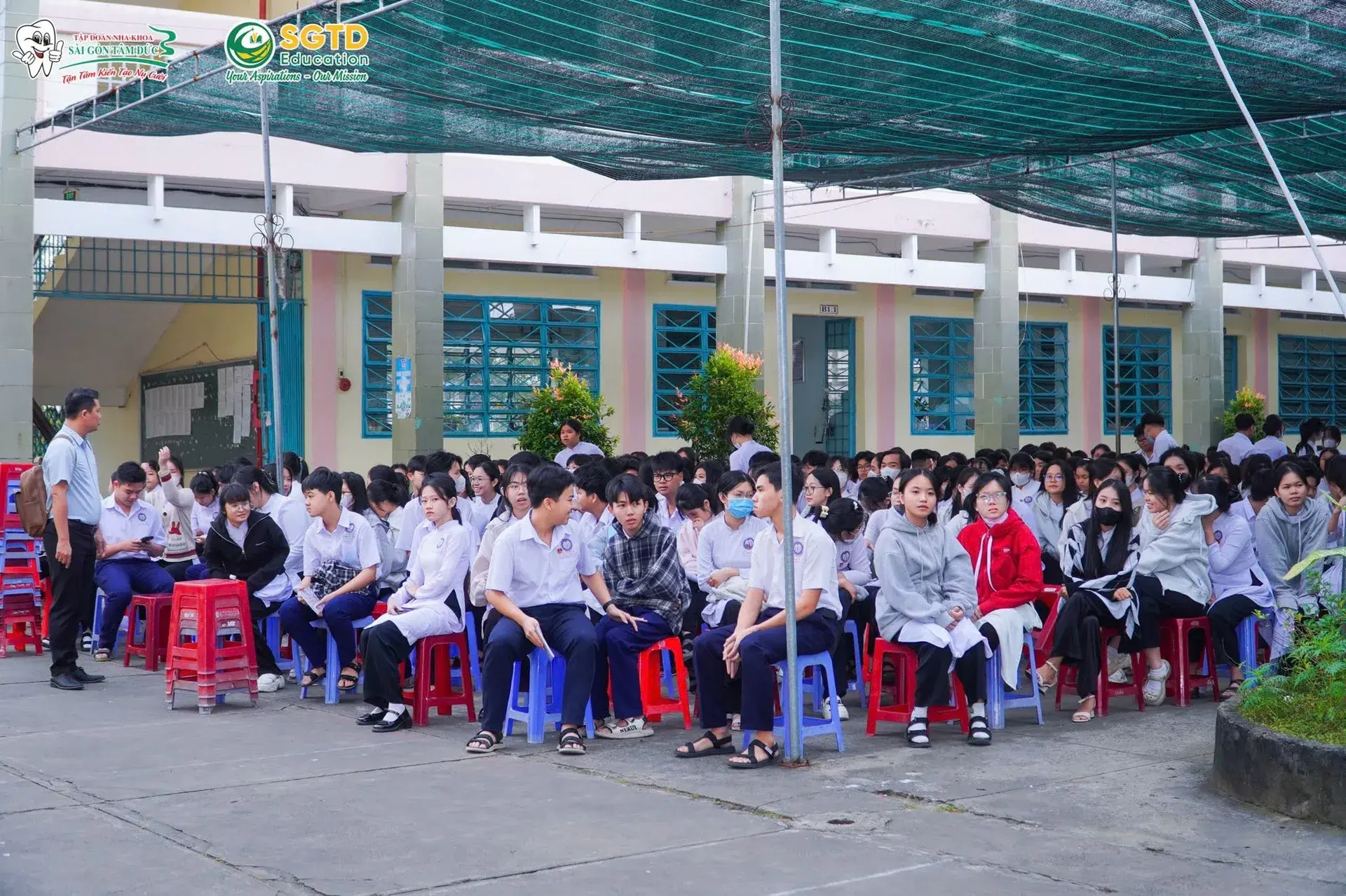 Định Hướng Tương Lai - Tư Vấn Hướng Nghiệp cùng SGTD Education tại Trường THPT Trần Văn Ơn (ảnh 18/30)