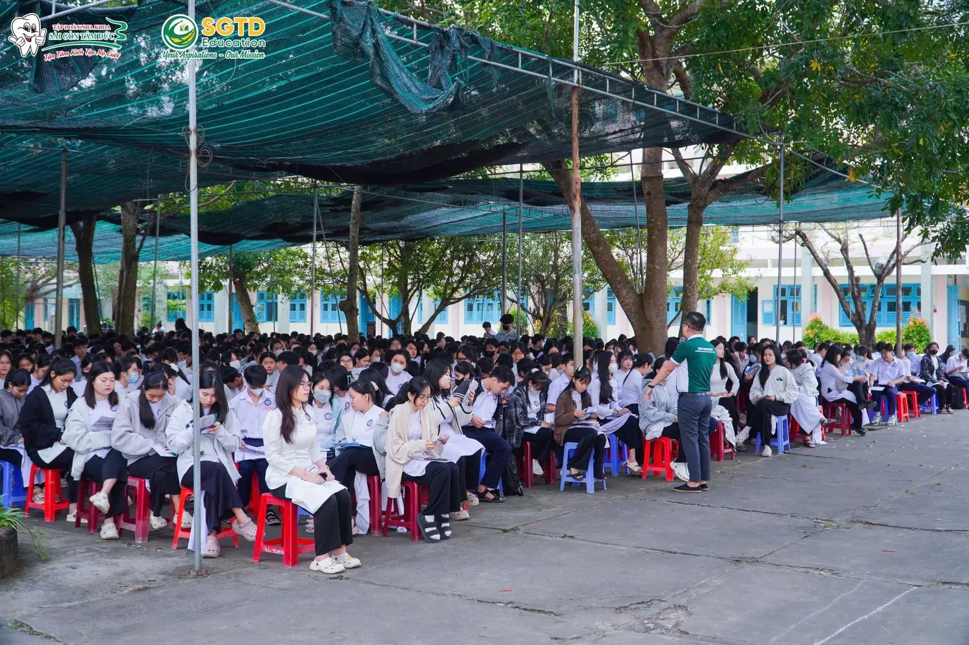 Định Hướng Tương Lai - Tư Vấn Hướng Nghiệp cùng SGTD Education tại Trường THPT Trần Văn Ơn (ảnh 21/30)