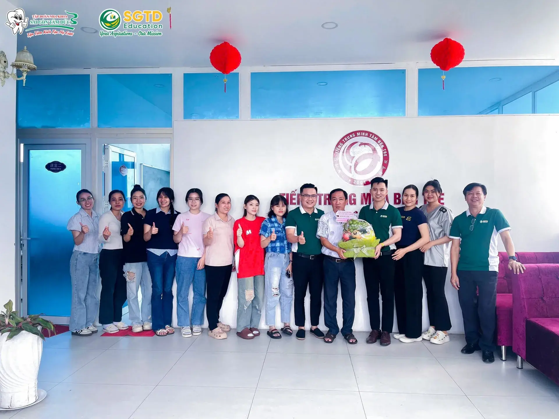 Hành trình tri ân 20.11 của SGTD Education khắp địa bàn tỉnh Vĩnh Long