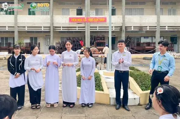 Đồng Hành cùng Giấc Mơ Quốc Tế - SGTD Education Có Mặt trong Buổi Hướng Nghiệp tại Trường THPT Nguyễn Đình Chiểu (ảnh 5/22)