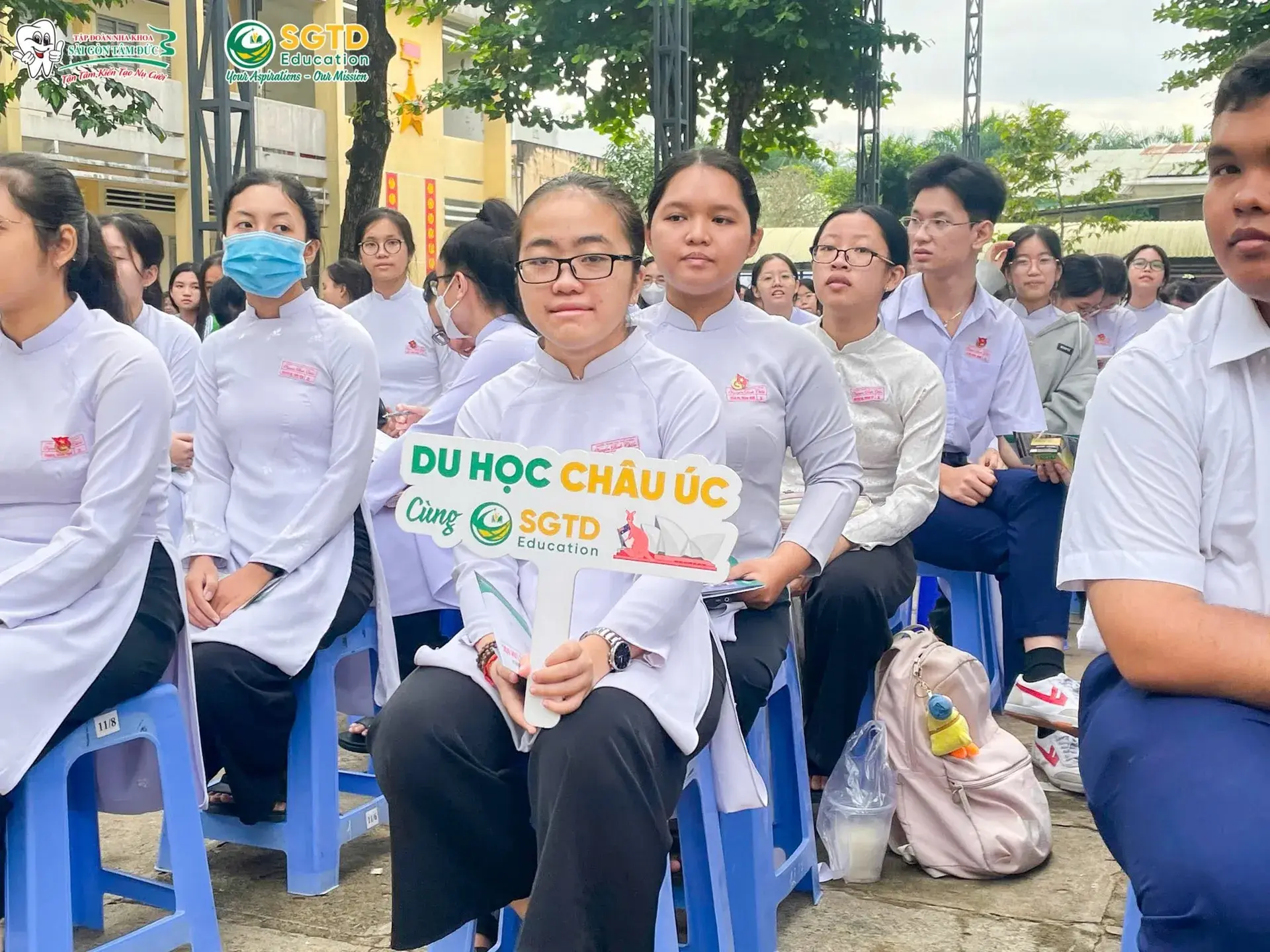Đồng Hành cùng Giấc Mơ Quốc Tế - SGTD Education Có Mặt trong Buổi Hướng Nghiệp tại Trường THPT Nguyễn Đình Chiểu (ảnh 18/22)