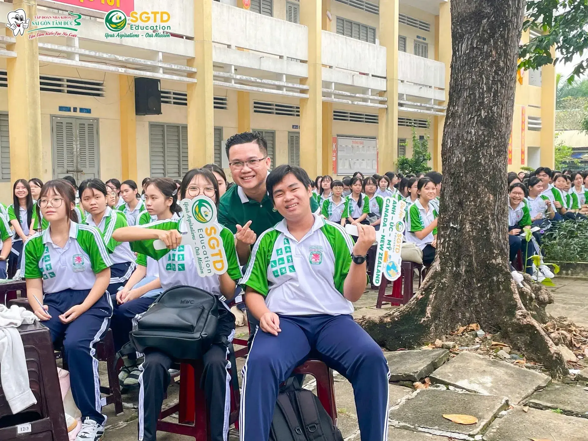 Đồng Hành cùng Giấc Mơ Quốc Tế - SGTD Education Có Mặt trong Buổi Hướng Nghiệp tại Trường THPT Nguyễn Đình Chiểu (ảnh 19/22)