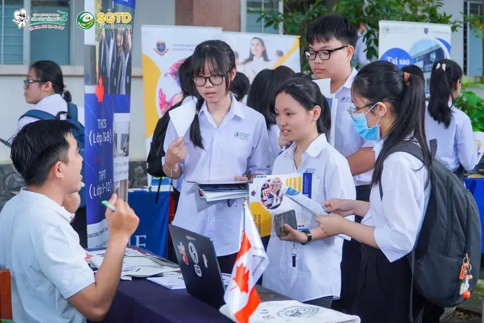 Gen Z Chuyên Bến Tre - Tựu Trường Rộn Rã, Bứt Phá cùng (ảnh 24/52)
