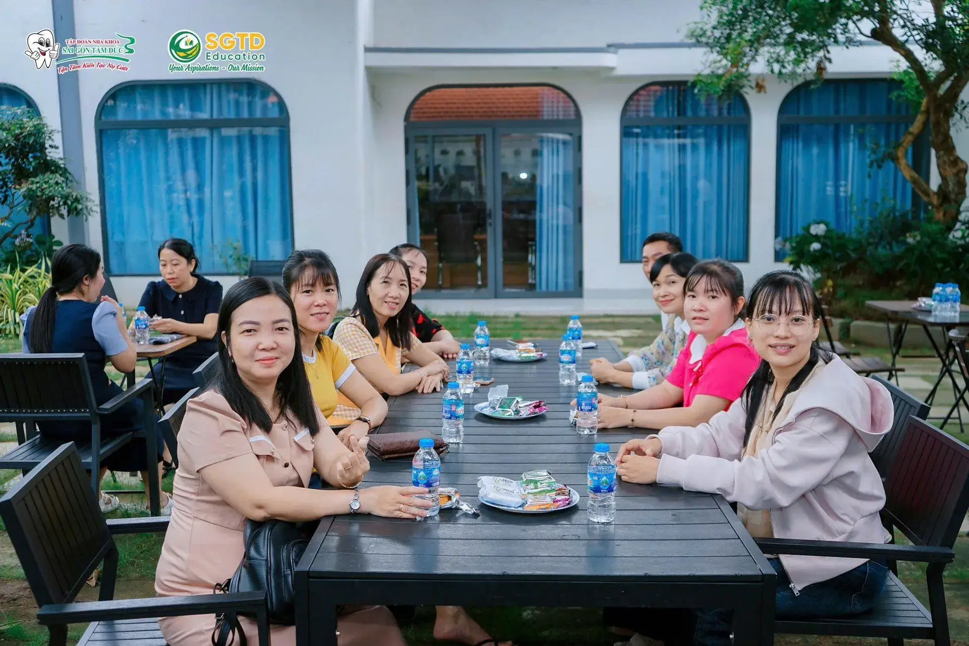 Không khí trang trọng và đầy cảm xúc tại buổi lễ khai giảng Khóa AI 01.2025