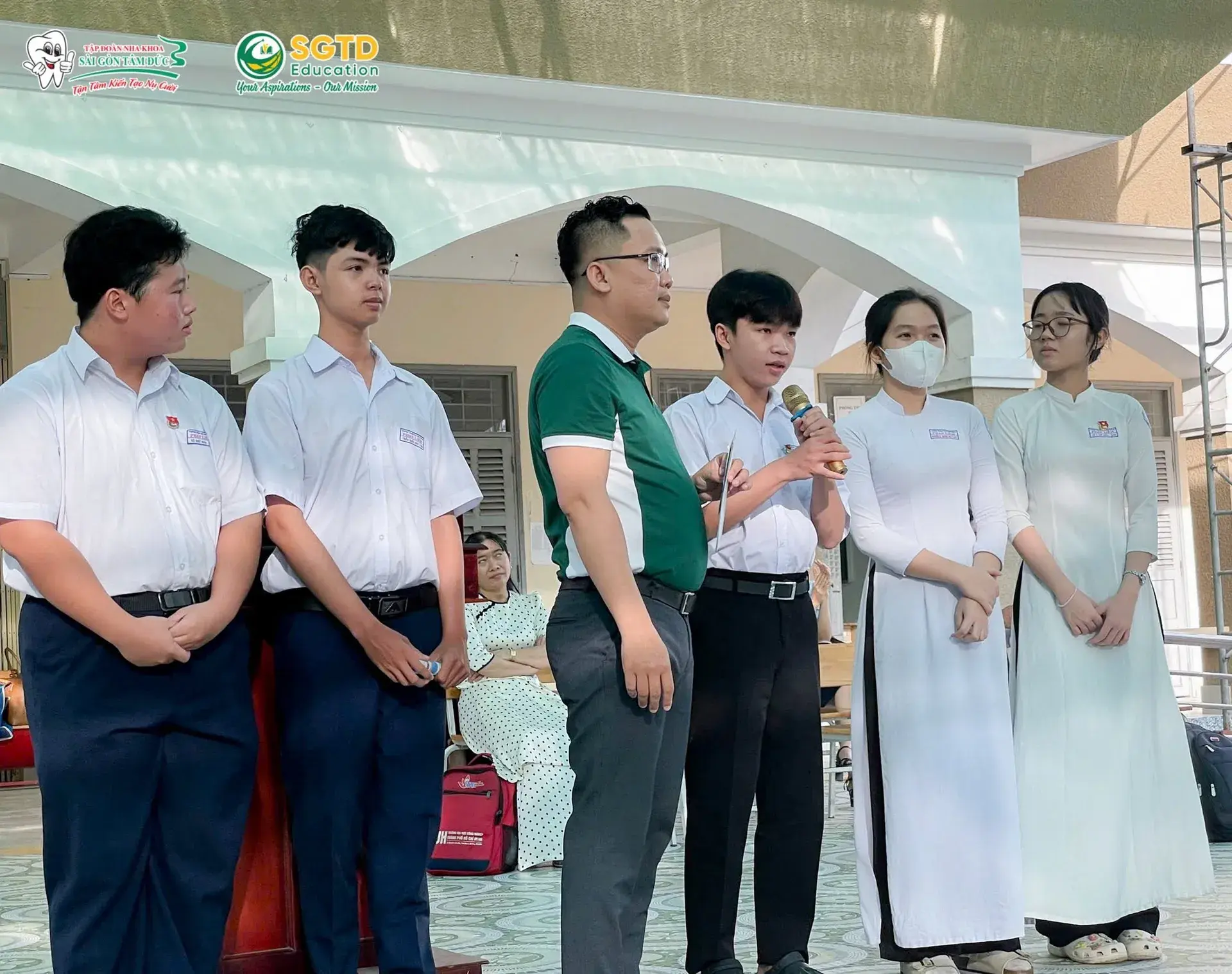 Khởi Đầu Năng Lượng Tuần Mới - SGTD Education Lan Toả Giá Trị Giáo Dục cho Các Em Học Sinh tại Trường THPT Phan Liêm (ảnh 10/31)