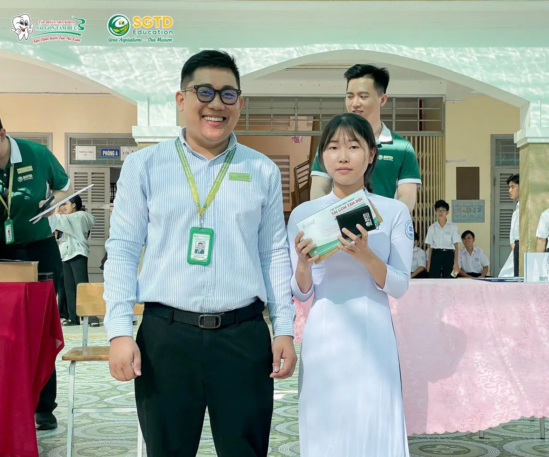 Khởi Đầu Năng Lượng Tuần Mới - SGTD Education Lan Toả Giá Trị Giáo Dục cho Các Em Học Sinh tại Trường THPT Phan Liêm (ảnh 21/31)
