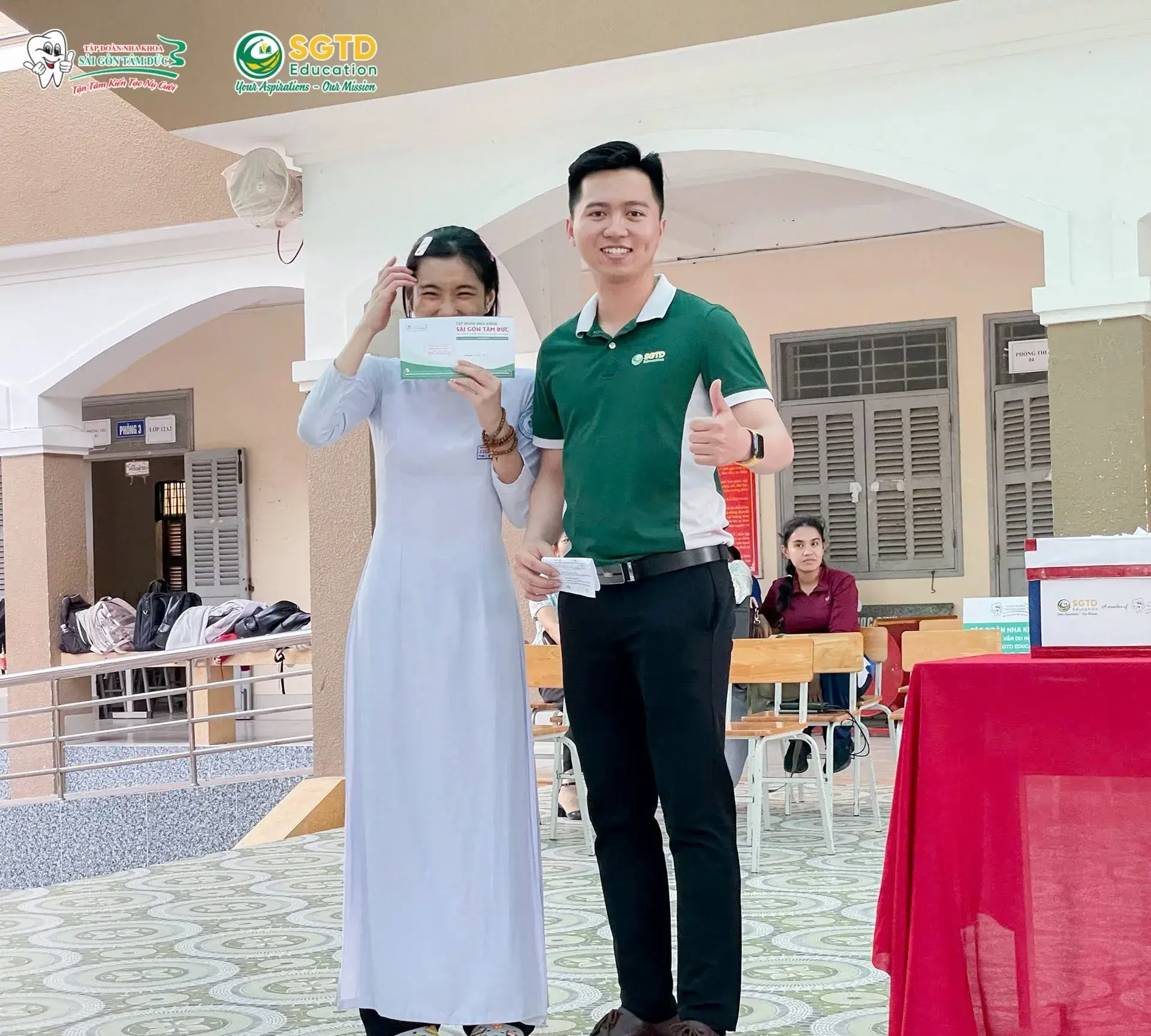 Khởi Đầu Năng Lượng Tuần Mới - SGTD Education Lan Toả Giá Trị Giáo Dục cho Các Em Học Sinh tại Trường THPT Phan Liêm (ảnh 23/31)