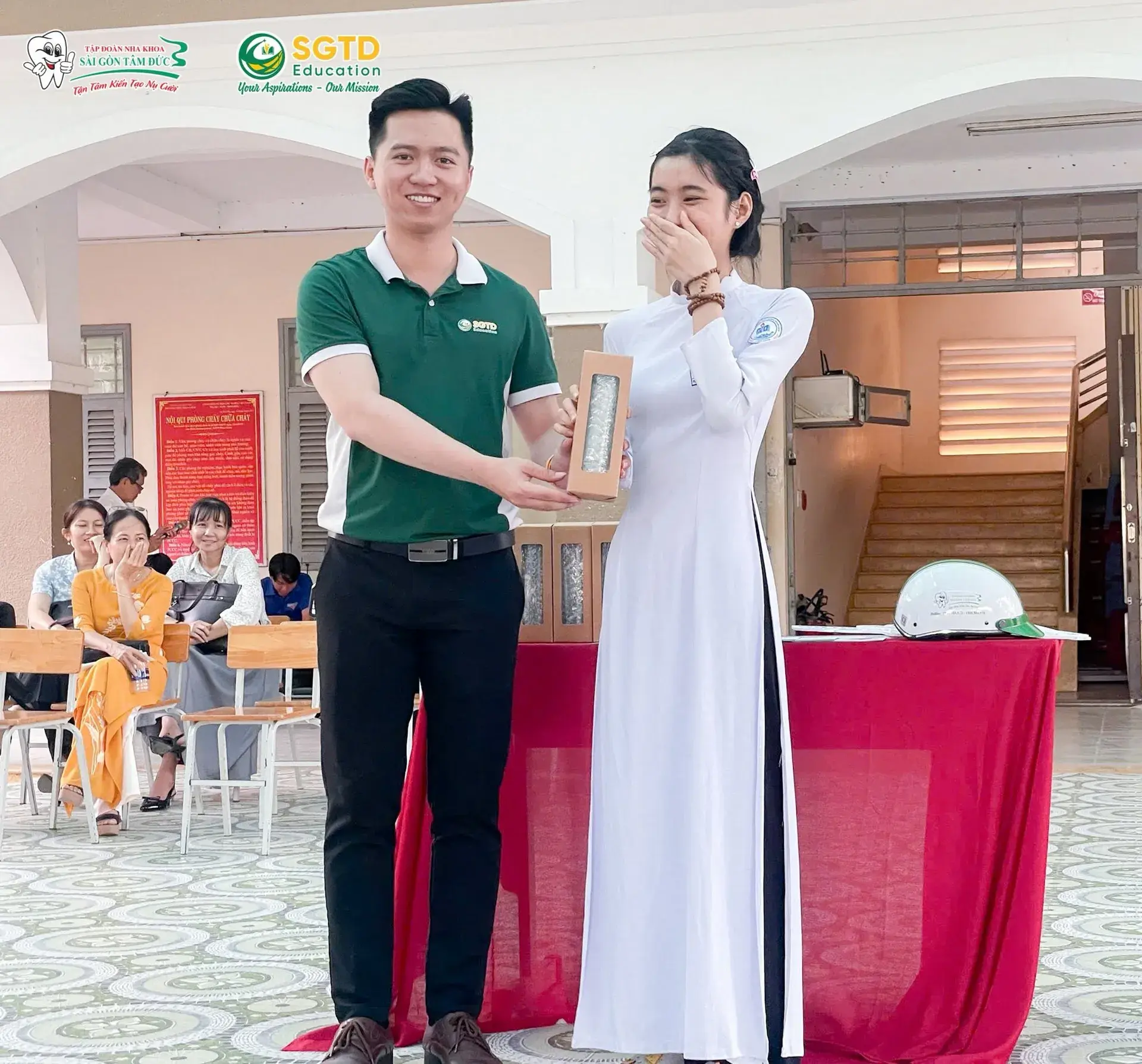 Khởi Đầu Năng Lượng Tuần Mới - SGTD Education Lan Toả Giá Trị Giáo Dục cho Các Em Học Sinh tại Trường THPT Phan Liêm (ảnh 31/31)