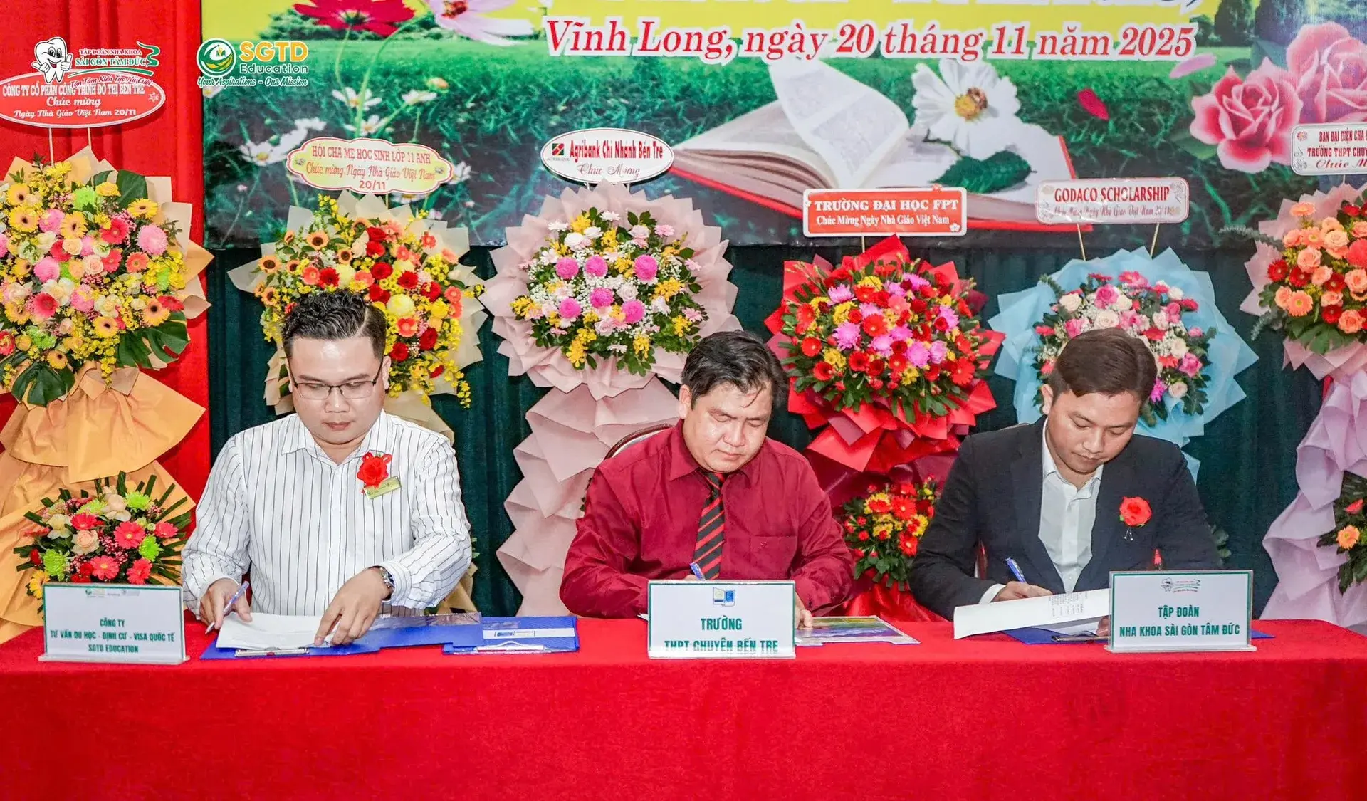 SGTD Education gửi lời tri ân và quà tặng đến Quý Thầy Cô nhân Ngày Nhà giáo 20/11