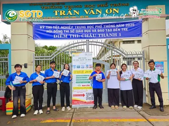 Ngày 26/6/2025 & 27/7/2025 - SGTD Education Đã Có Mặt tại Các Điểm Trường THPT Tỉnh Bến Tre Để Đồng Hành cùng Các Thí Sinh trong Kỳ Thi Tốt Nghiệp… (ảnh 2/11)