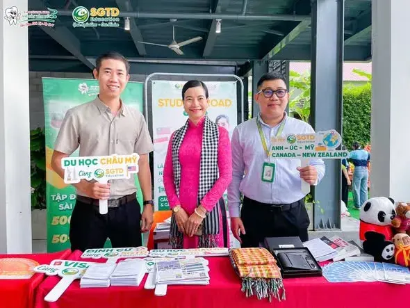 Nhà Tài Trợ Kim Cương Đồng Hành cùng Chương Trình “Nam Bộ Say Hi” Công Ty Tư Vấn Du Học Định Cư Visa Quốc Tế SGTD Education & Tập Đoàn Nha Khoa Sài… (ảnh 3/44)