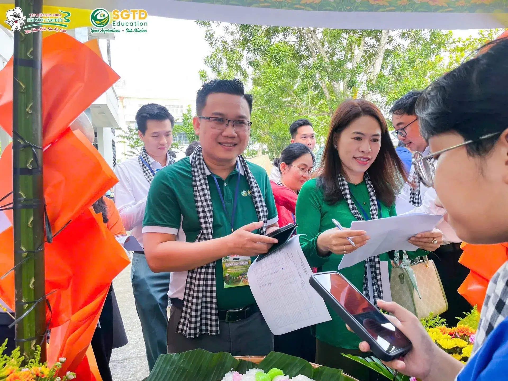 Nhà Tài Trợ Kim Cương Đồng Hành cùng Chương Trình “Nam Bộ Say Hi” Công Ty Tư Vấn Du Học Định Cư Visa Quốc Tế SGTD Education & Tập Đoàn Nha Khoa Sài… (ảnh 34/44)