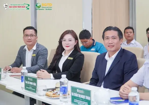 SGTD Education Định Hướng Nghề Nghiệp Quốc Tế & Khởi Nghiệp Toàn Cầu cùng "Sinh Viên 5 Tốt" Tỉnh Vĩnh Long (ảnh 2/12)