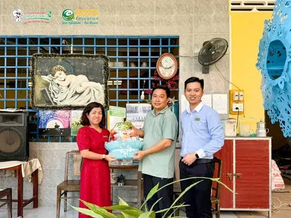SGTD Education – Lan Tỏa Niềm Vui Giáng Sinh, Gửi Trao Giá Trị Tri Thức đến Các Họ Đạo (ảnh 3/15)