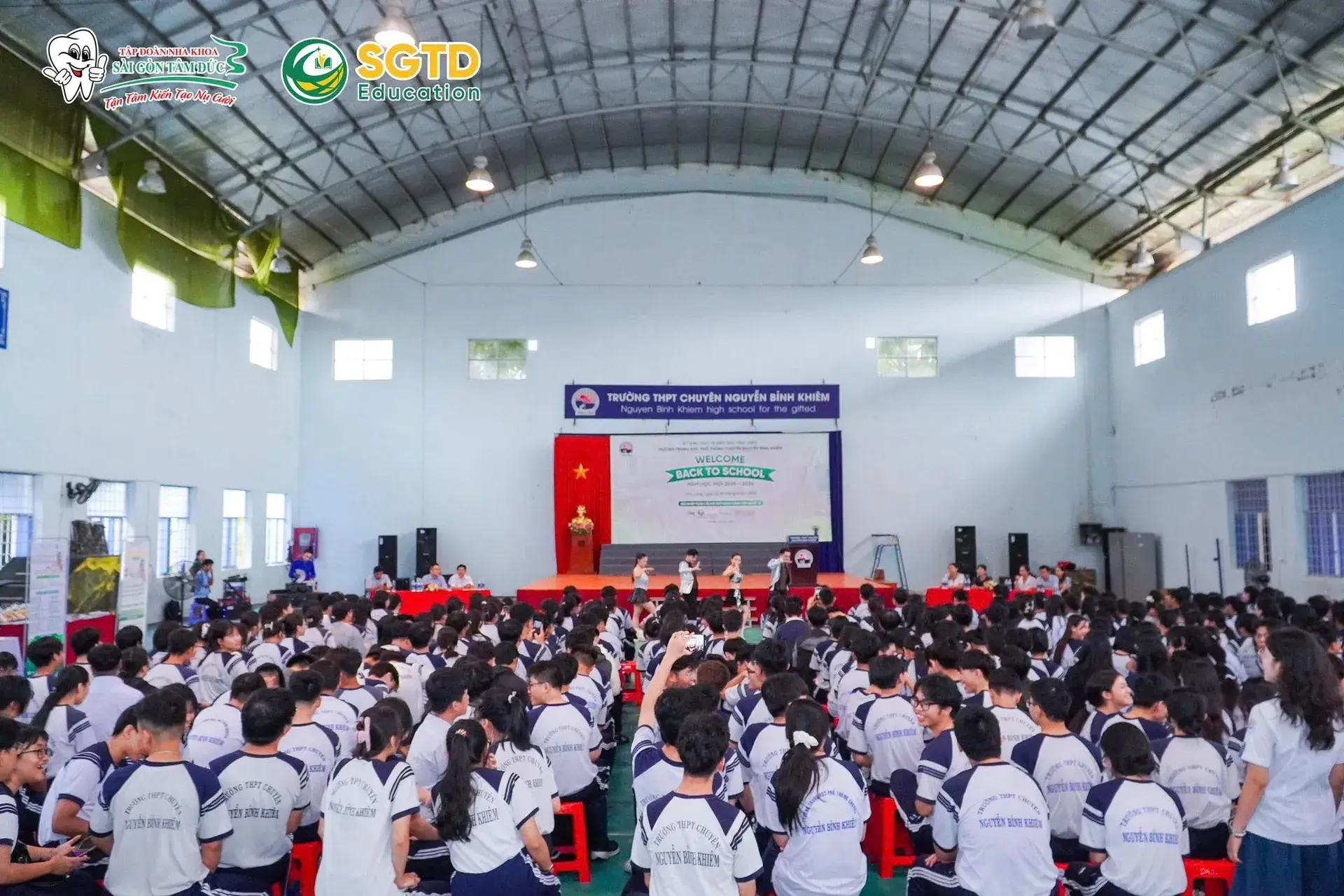 Sự Kiện “Back To School” Bùng Nổ tại THPT Chuyên Nguyễn Bỉnh Khiêm cùng (ảnh 23/27)