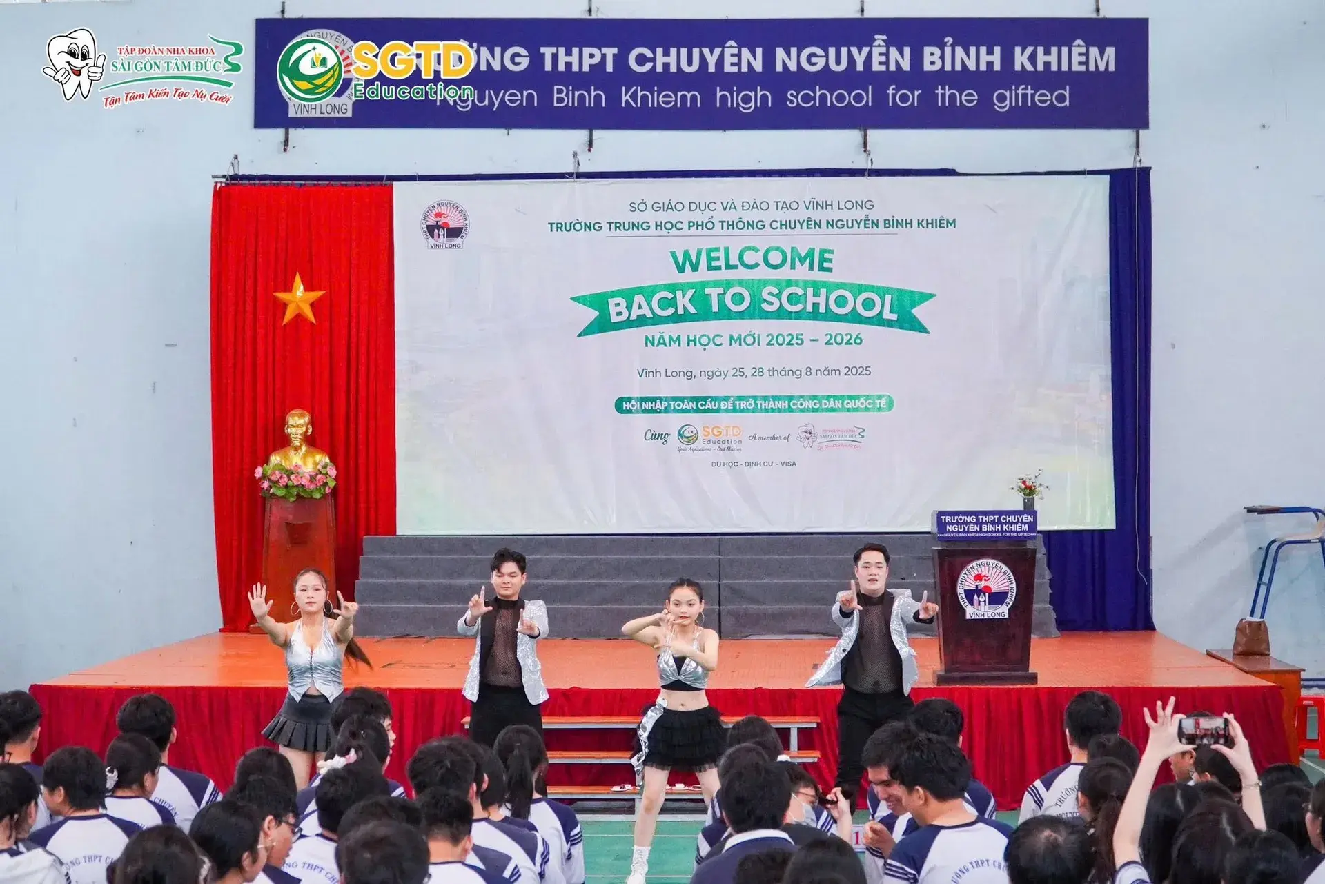 Sự Kiện “Back To School” Bùng Nổ tại THPT Chuyên Nguyễn Bỉnh Khiêm cùng (ảnh 24/27)