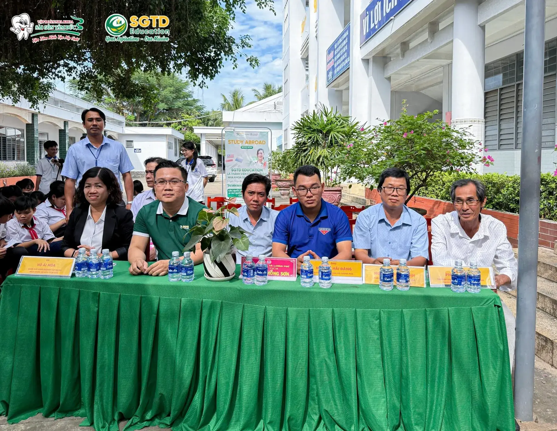 Tập Đoàn Nha Khoa Sài Gòn Tâm Đức & SGTD Education Đồng Hành cùng Dự Án Thiện Nguyện "cùng Em" tại Trường THCS Phạm Viết Chánh (ảnh 12/13)