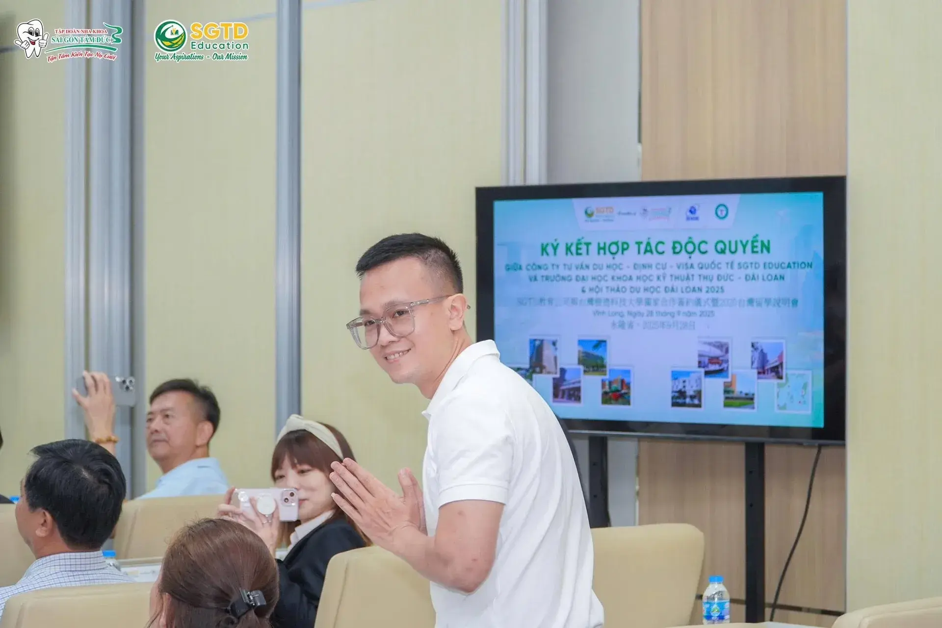 Thành Công Rực Rỡ: Ký Kết Hợp Tác Độc Quyền Giữa SGTD Education và Trường Đại Học Khoa Học Kỹ Thuật Thụ Đức – Đài Loan & Hội Thảo Du Học Đài Loan 2025 (ảnh 11/51)