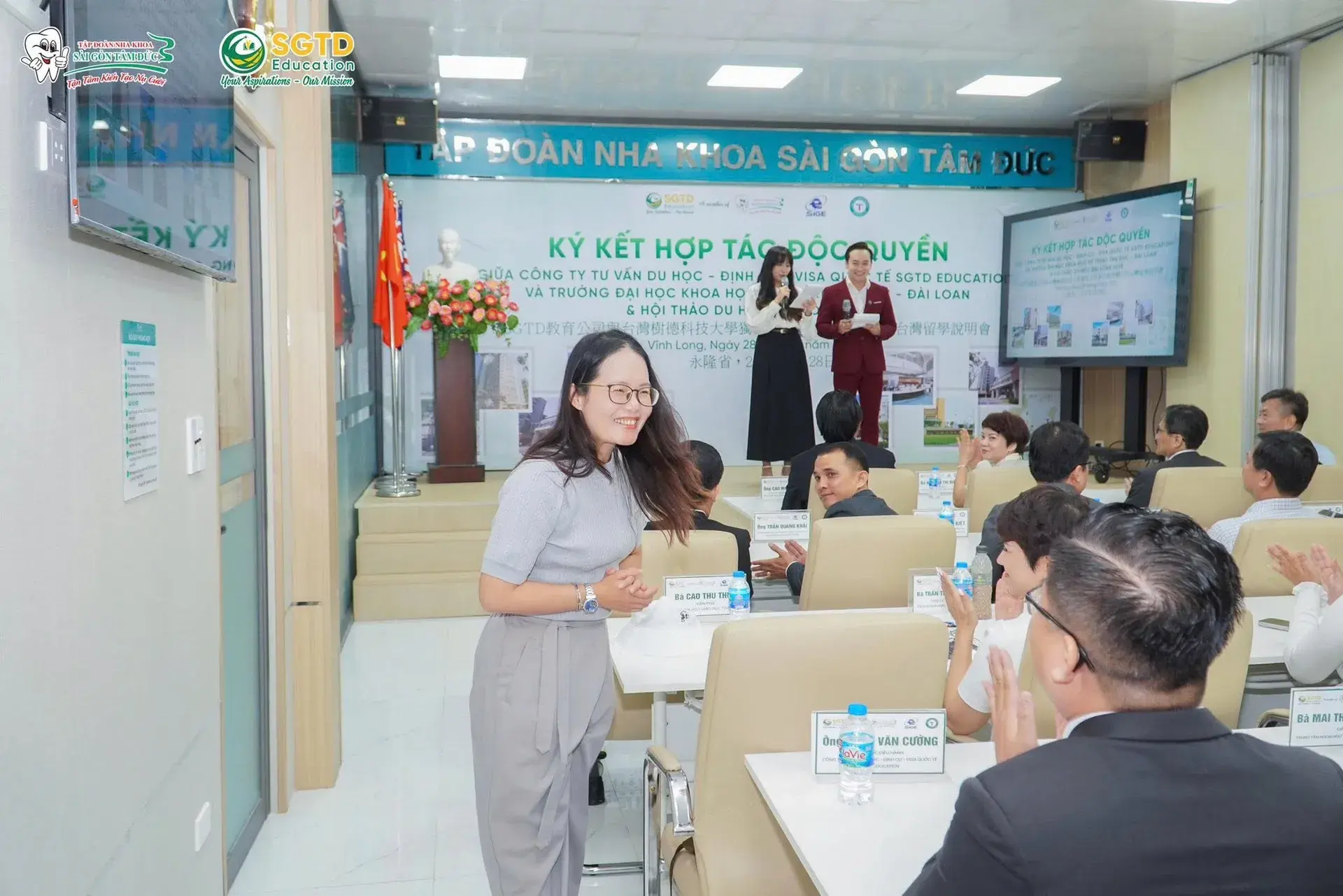 Thành Công Rực Rỡ: Ký Kết Hợp Tác Độc Quyền Giữa SGTD Education và Trường Đại Học Khoa Học Kỹ Thuật Thụ Đức – Đài Loan & Hội Thảo Du Học Đài Loan 2025 (ảnh 12/51)