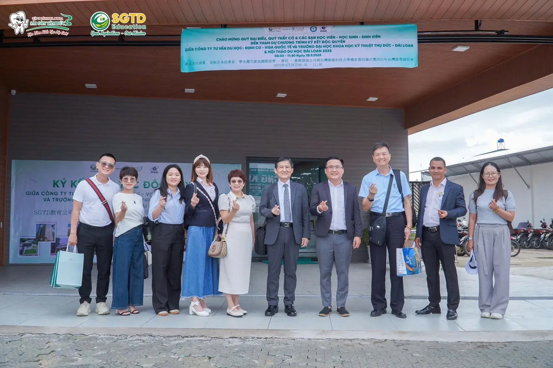Thành Công Rực Rỡ: Ký Kết Hợp Tác Độc Quyền Giữa SGTD Education và Trường Đại Học Khoa Học Kỹ Thuật Thụ Đức – Đài Loan & Hội Thảo Du Học Đài Loan 2025 (ảnh 47/51)