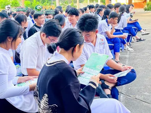Thứ 2 Là Ngày Đầu Tuần - SGTD Education Mang đến Điều Bất Ngờ Gì cho Học Sinh Trường Phổ Thông Hermann Gmeiner! (ảnh 3/21)