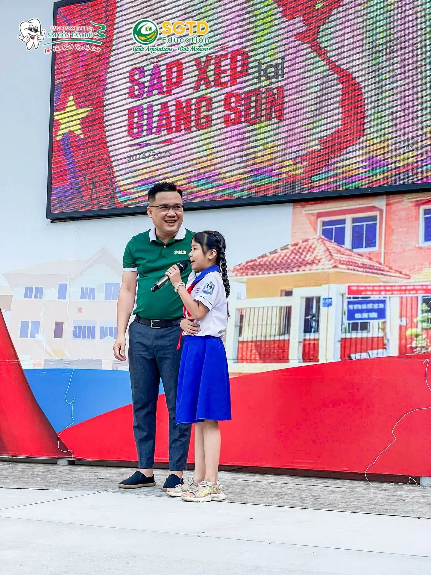Thứ 2 Là Ngày Đầu Tuần - SGTD Education Mang đến Điều Bất Ngờ Gì cho Học Sinh Trường Phổ Thông Hermann Gmeiner! (ảnh 8/21)