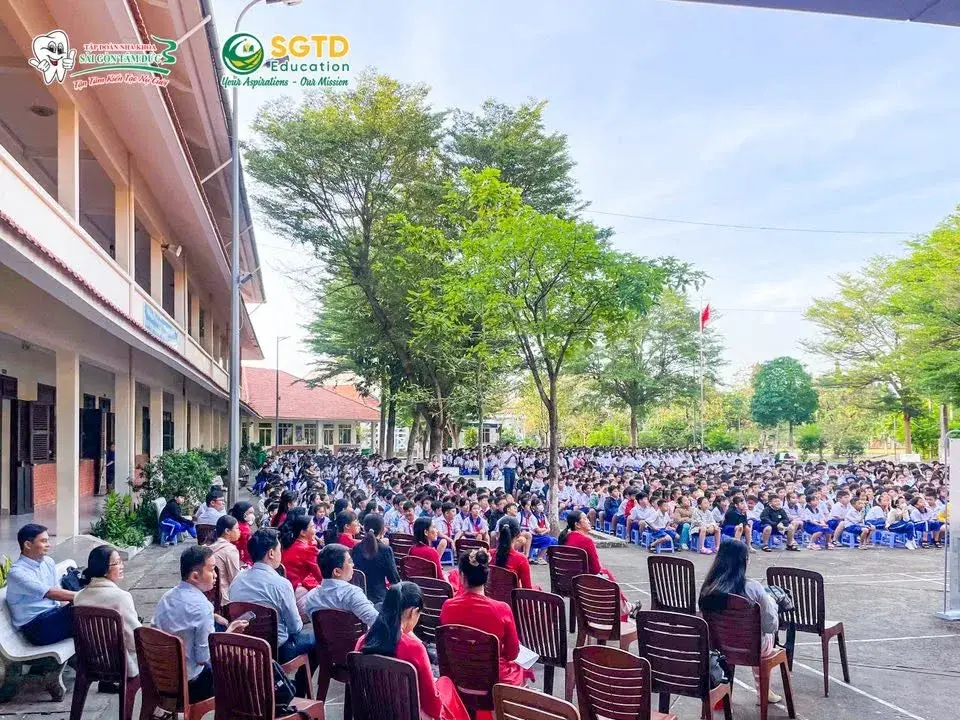 Thứ 2 Là Ngày Đầu Tuần - SGTD Education Mang đến Điều Bất Ngờ Gì cho Học Sinh Trường Phổ Thông Hermann Gmeiner! (ảnh 17/21)