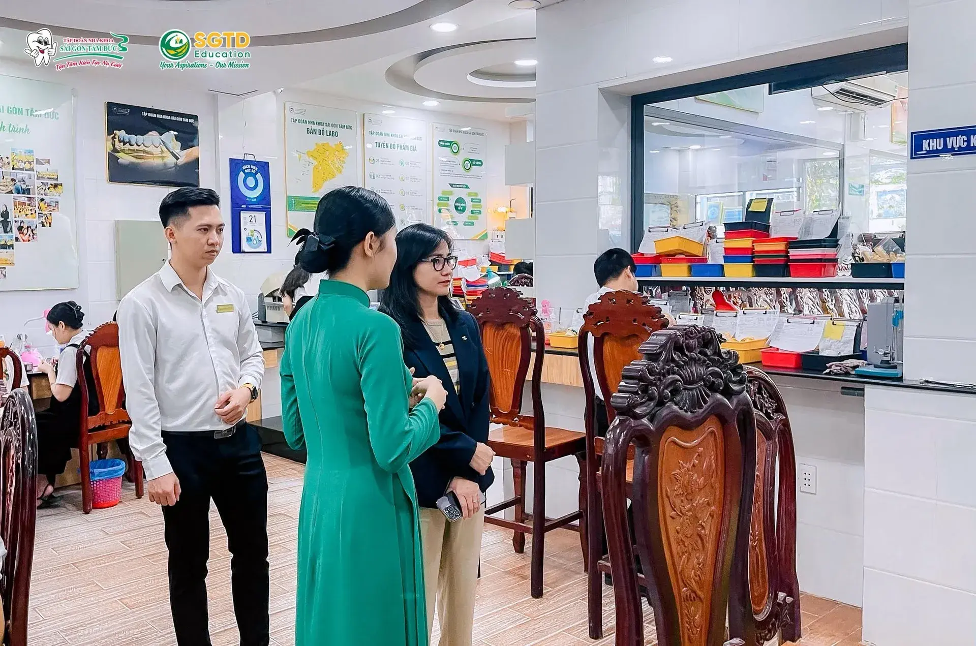 Tiếp Đón Đại Diện Trường AAC tại Singapore đến Thăm và Làm Việc cùng SGTD Education - Mở Ra Cơ Hội Quốc Tế cho Học Sinh Tỉnh Vĩnh Long (ảnh 12/22)