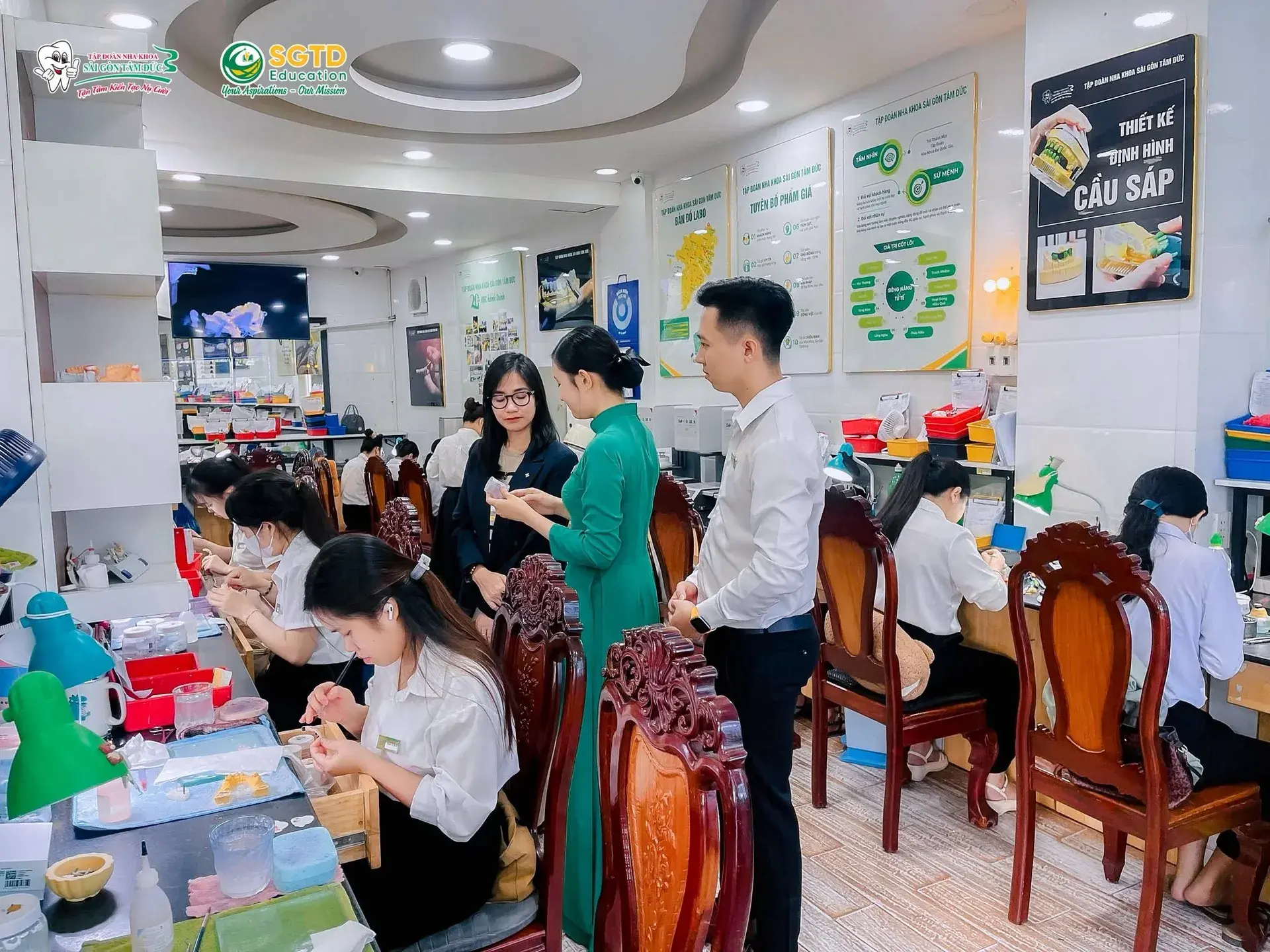 Tiếp Đón Đại Diện Trường AAC tại Singapore đến Thăm và Làm Việc cùng SGTD Education - Mở Ra Cơ Hội Quốc Tế cho Học Sinh Tỉnh Vĩnh Long (ảnh 13/22)